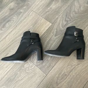 Massimo Dutti leather heeled ankle boots